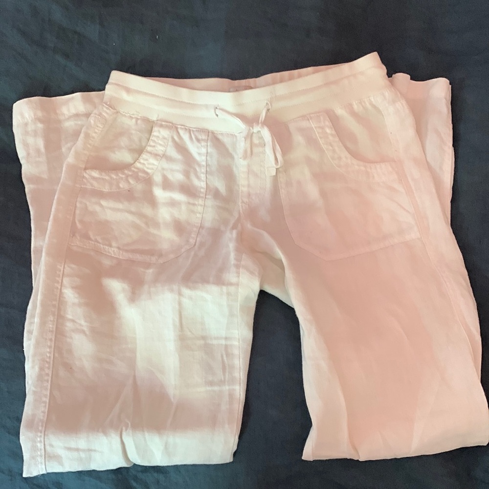 White long pants, “Lin style”